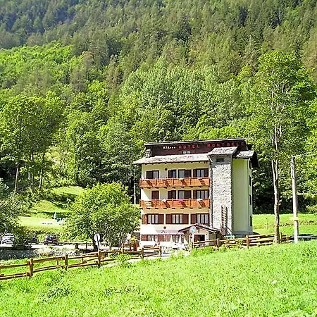Mont Gele 3*