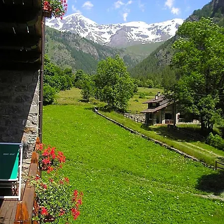 Mont Gelé Hotel Ollomont