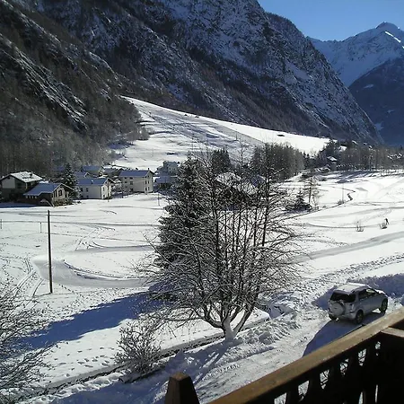 Mont Gele فندق 3*