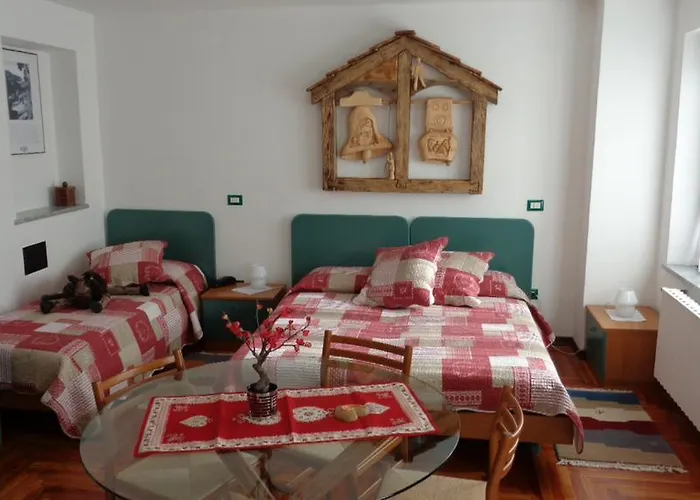 歌乐山旅馆 Ollomont